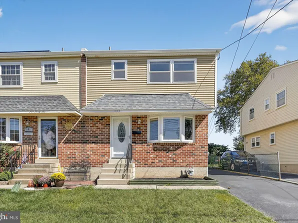 533 Crotzer Ave, Folcroft, PA 19032