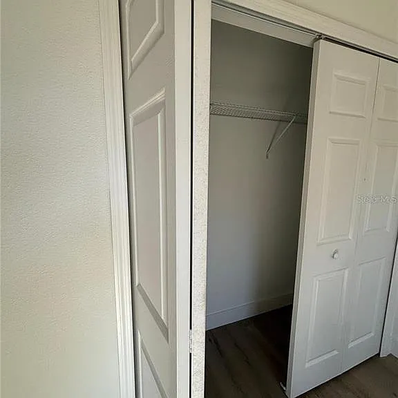 2349 W Oakland Ln — Photo 10