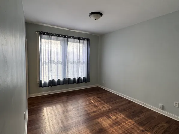 4431 S Marshfield Ave #3-F, Chicago, IL 60609