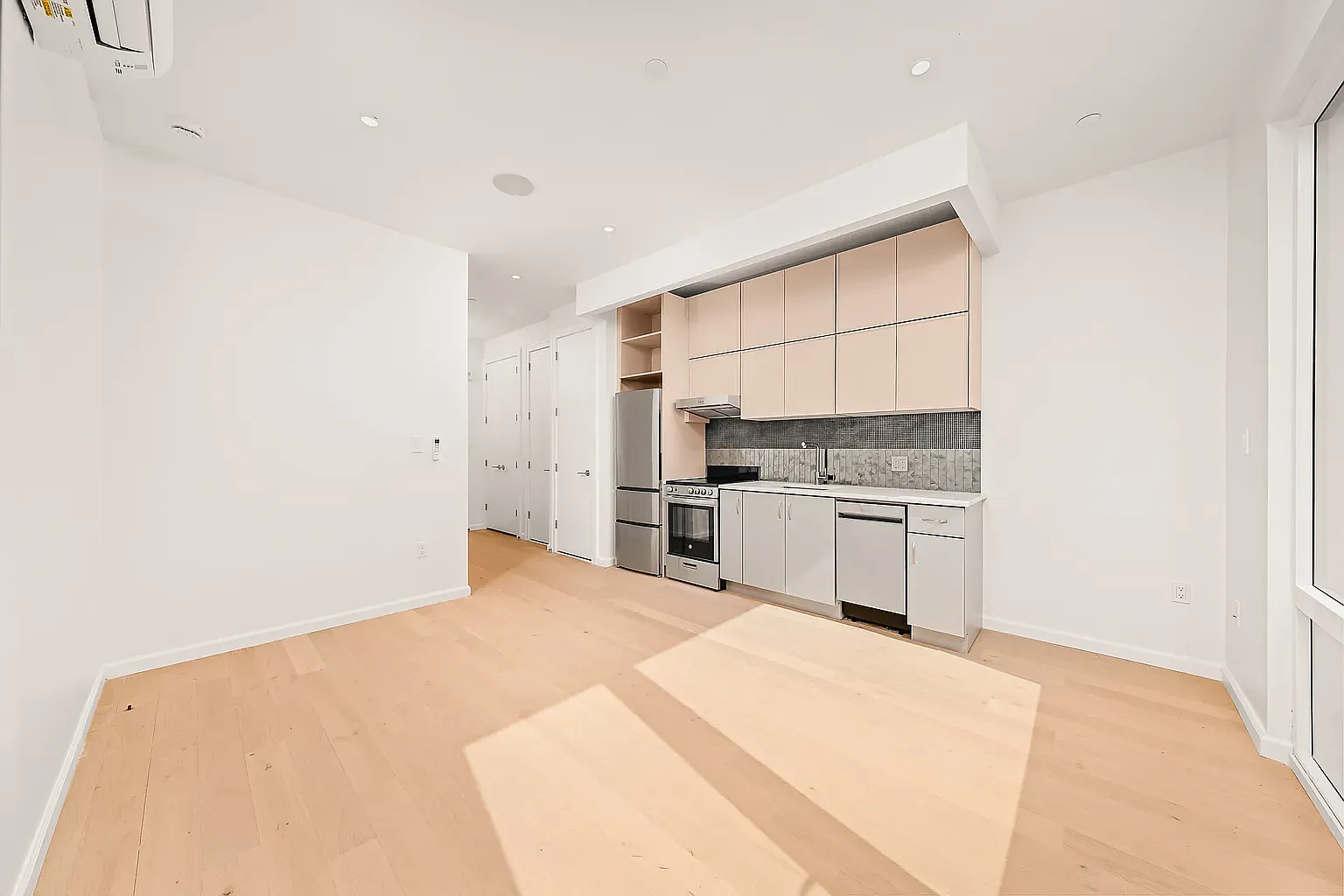 41-15 24th Street — Photo 3
