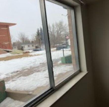 2nd image of 1749 Oxford Dr APT 3