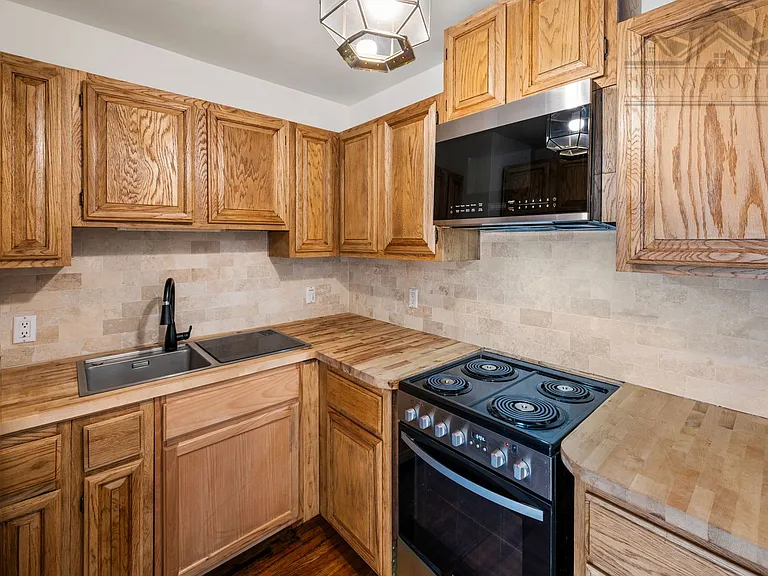211 W Water St #309 — Photo 22