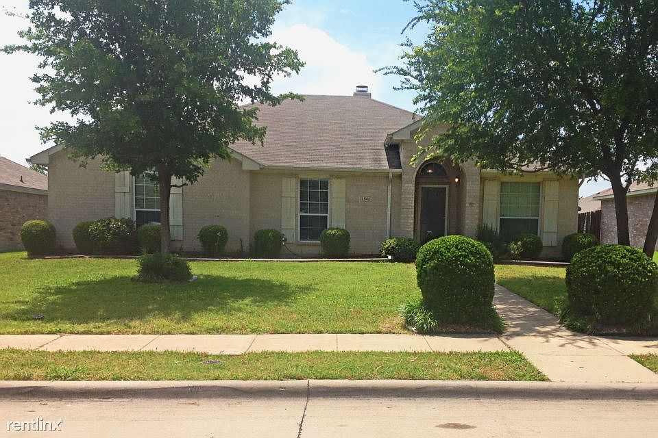 1542 Kensington_Lancaster_TX_2017-1