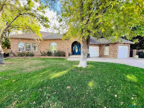 303 Alani Ct, Carlsbad, NM 88220