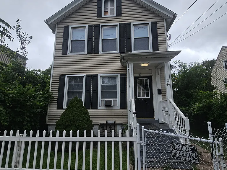 49 Stevens St #2B — Photo 6