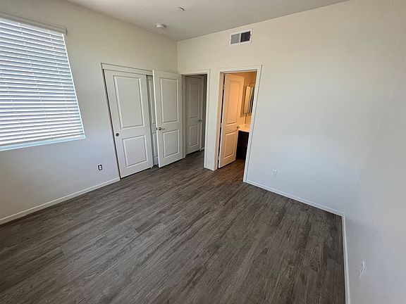 3rd image of 1904 F Ave #302