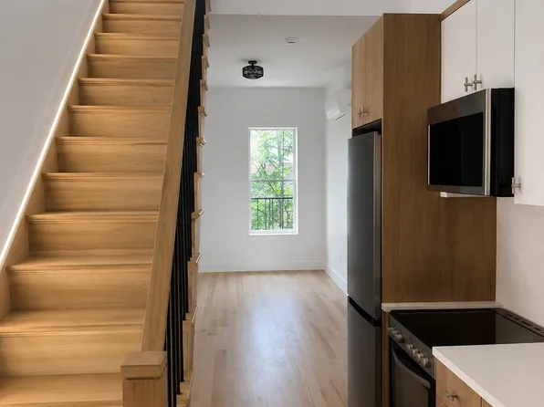 376 Montgomery Street image 1 of 10