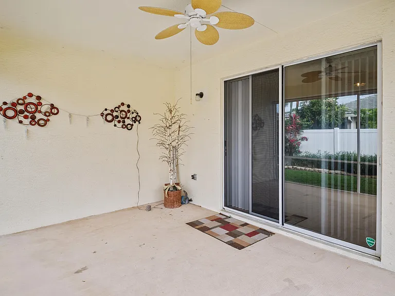 222 SW Manatee Springs Way — Photo 21