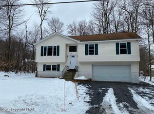 9567 Millwood Dr, Tobyhanna, PA