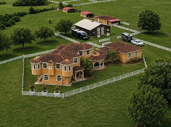 2nd image of 4015 INDIGO ROAD