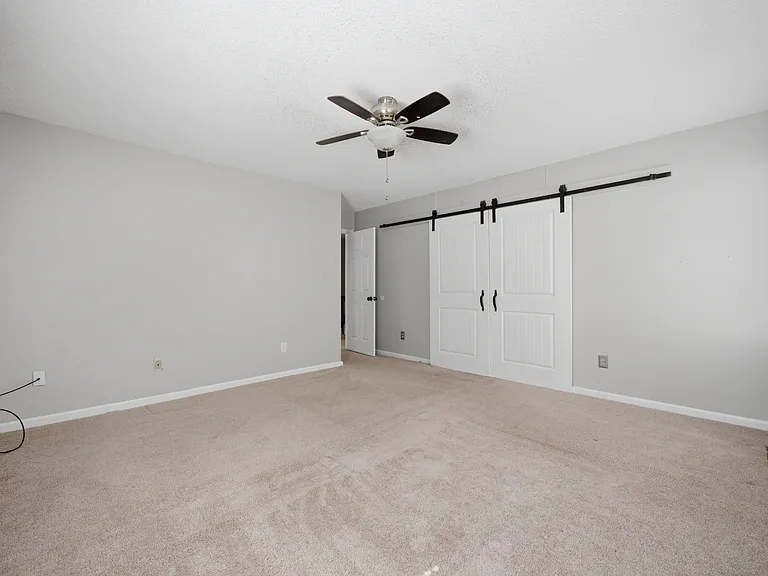 944 Gas Light Ln #1 — Photo 18