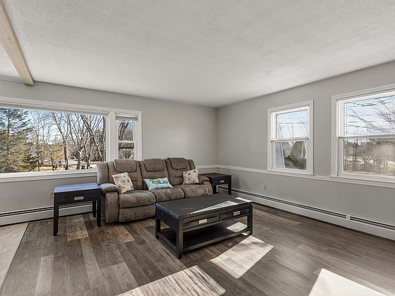 4th image of 15 Wendy Way