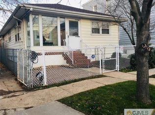 323 Herbert St, Perth Amboy, NJ 08861