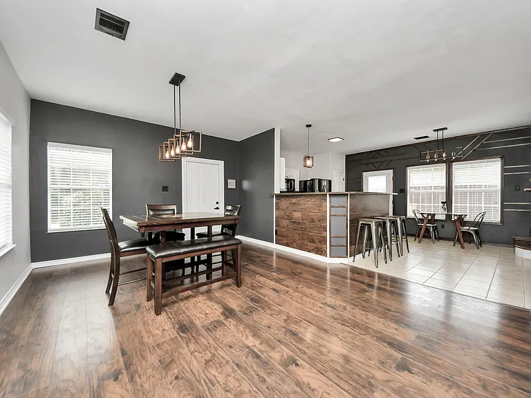1603 Dove Run — Photo 4
