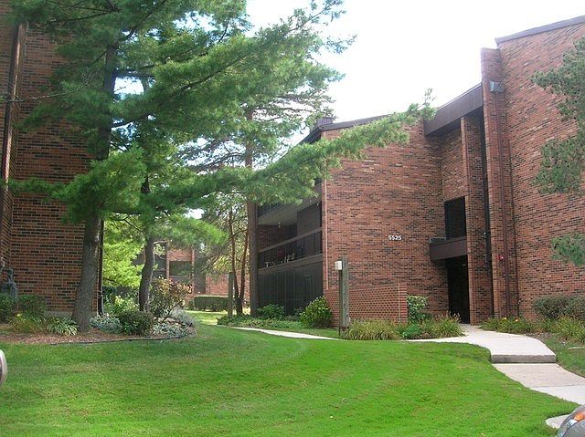 1st image of 5525 Cromwell Ln APT M4