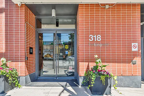 318 King St E #803 Photo 1