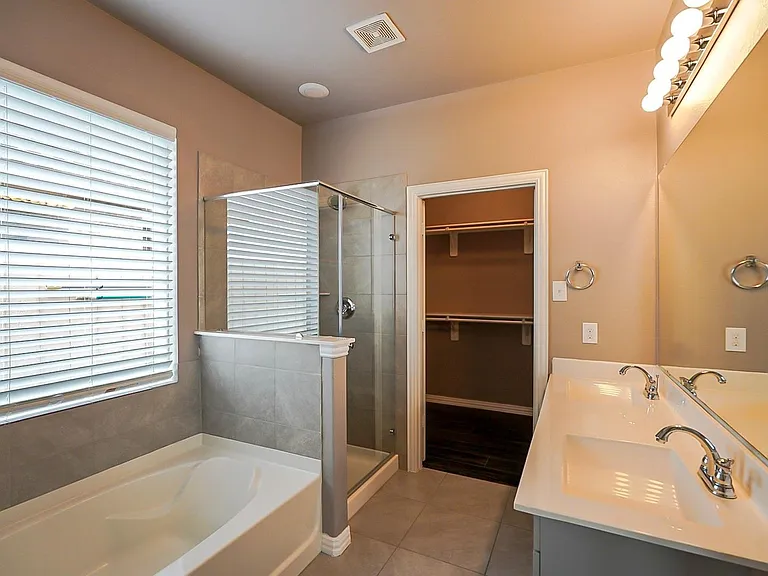 2507 Galley Ridge Dr — Photo 15