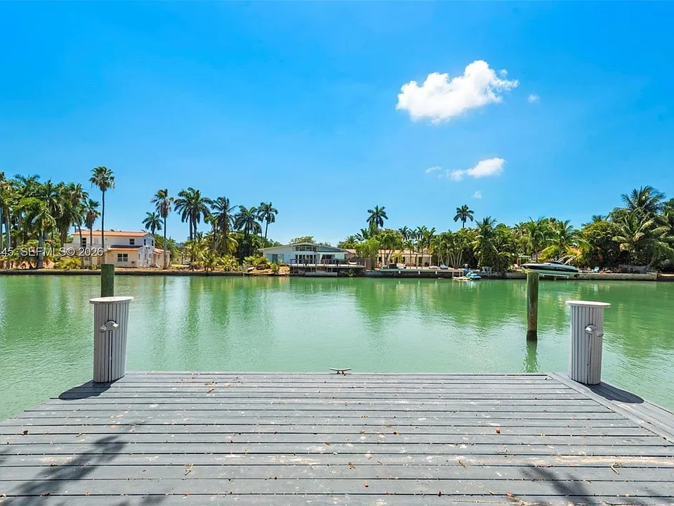 540 S Shore Dr