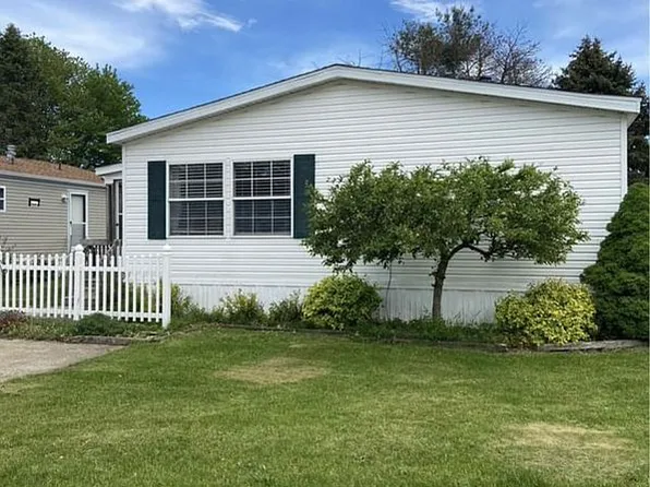 69205 Garver Lake Rd Lot 18, Edwardsburg, MI 49112