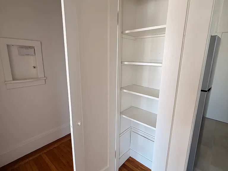 4726 Cabrillo St #2 — Photo 11