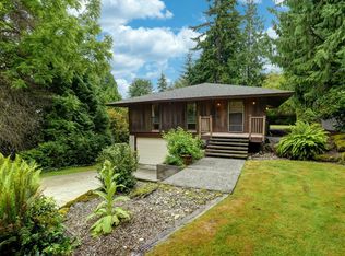 9833 NE 25th St, Bellevue, WA 98004