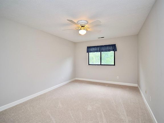 4th image of 7232 Creekview Dr #Vii-v