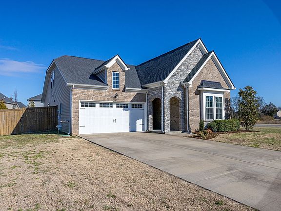 3rd image of 3502 Willow Bay Ln