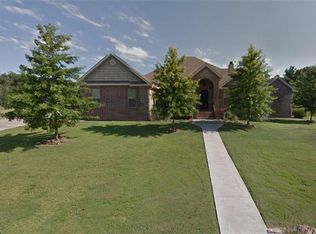 8660 W Park Ridge Dr, Fayetteville, AR 72704