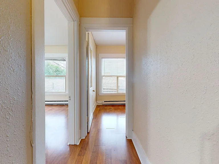 Roycroft Apartments — Photo 22