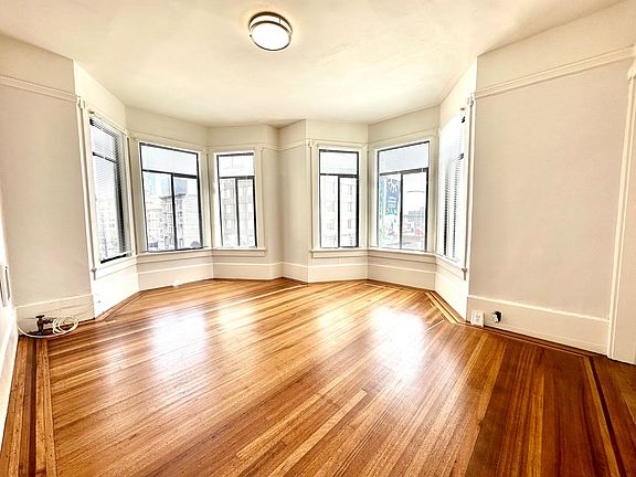 2nd image of 900 Pine St #908