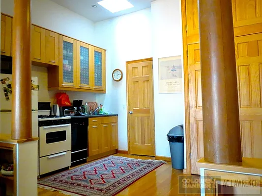 Rented by Aclawrence | media 11