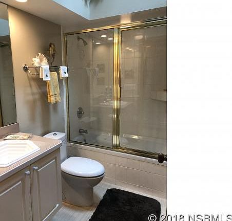 3rd image of 2126 Villa Way