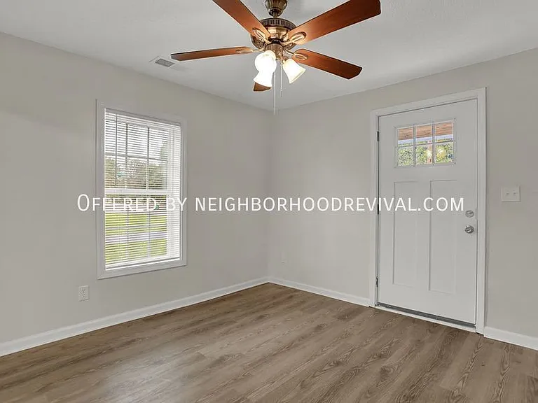 1685 S Goodlett St — Photo 11