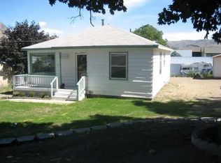 1019 S Sanders St, Chelan, WA 98816
