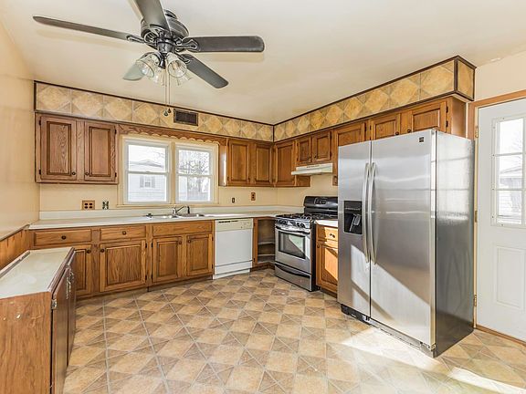 3rd image of 6701 E Hickory Ln