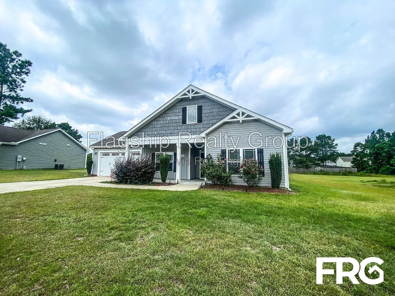 3 bed, 2.0 bath, 1384 sqft, $1,590 — Photo 3