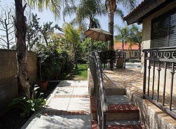 5th image of 5354 Della Ave