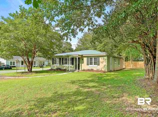 112 Neighbors Ln, Bay Minette, AL 36507