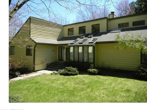 429 East Hyerdale Drive, Goshen, CT 06756