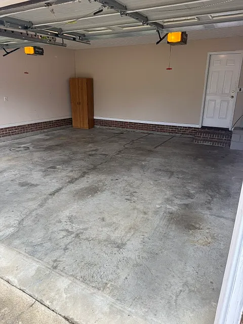 Building Photo - 6300 Foxglenn Dr