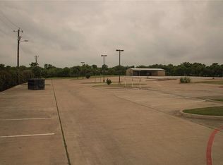 5026 Locust Grove Rd, Garland, TX 75043