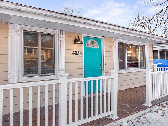 2nd image of 4933 Drummond Rd