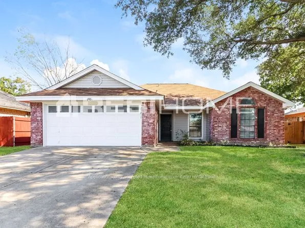 4404 Lakeview Dr, Lake Worth, TX 76135