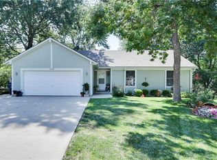 2104 E 153rd Ter, Olathe, KS 66062