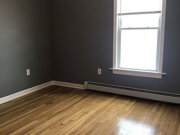 4th image of 63 Elmwood Ave