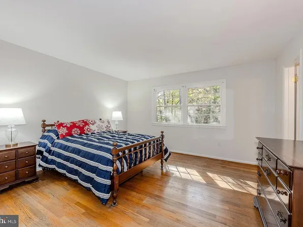 (undisclosed Address), Fairfax, VA 22032