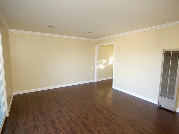 5th image of 128 N Humboldt St APT 07