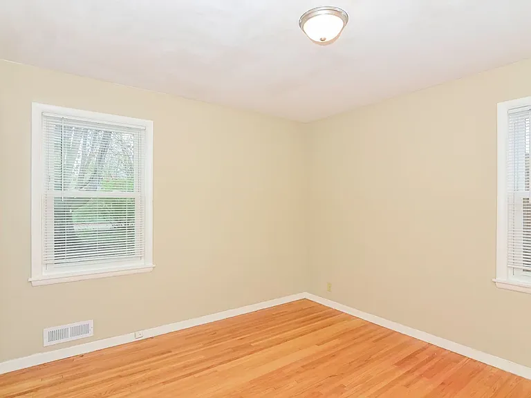 7221 Humboldt Ave S — Photo 7