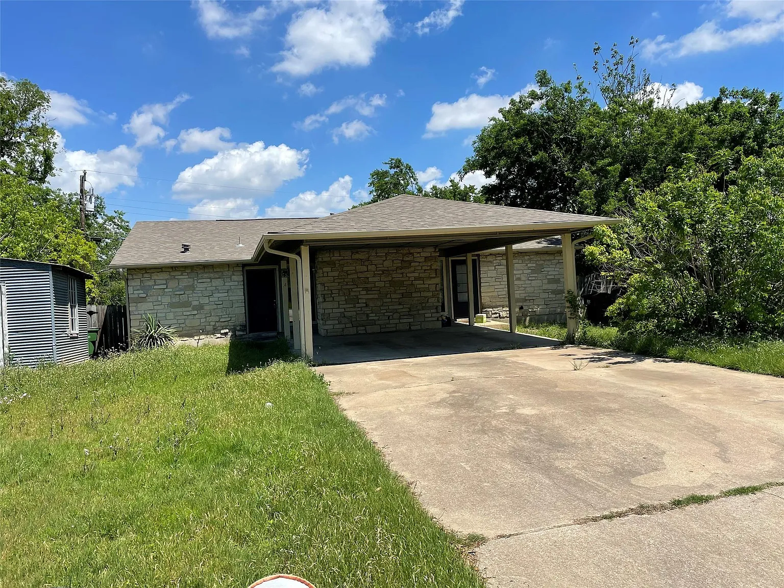 2 bed, 1.0 bath, 770 sqft, $1,295 — Photo 1