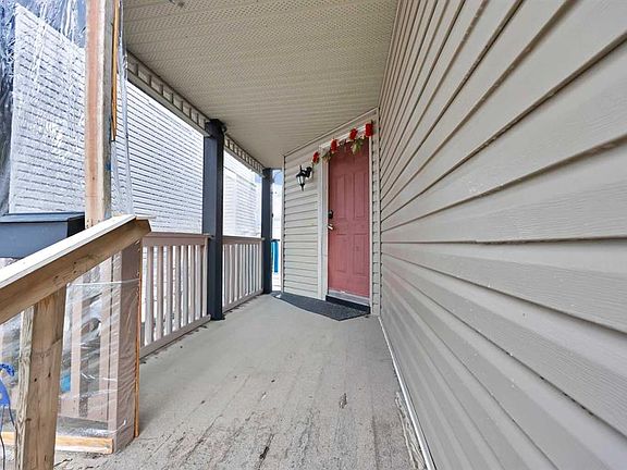 5th image of 25 W Marthas Meadow Pl NE